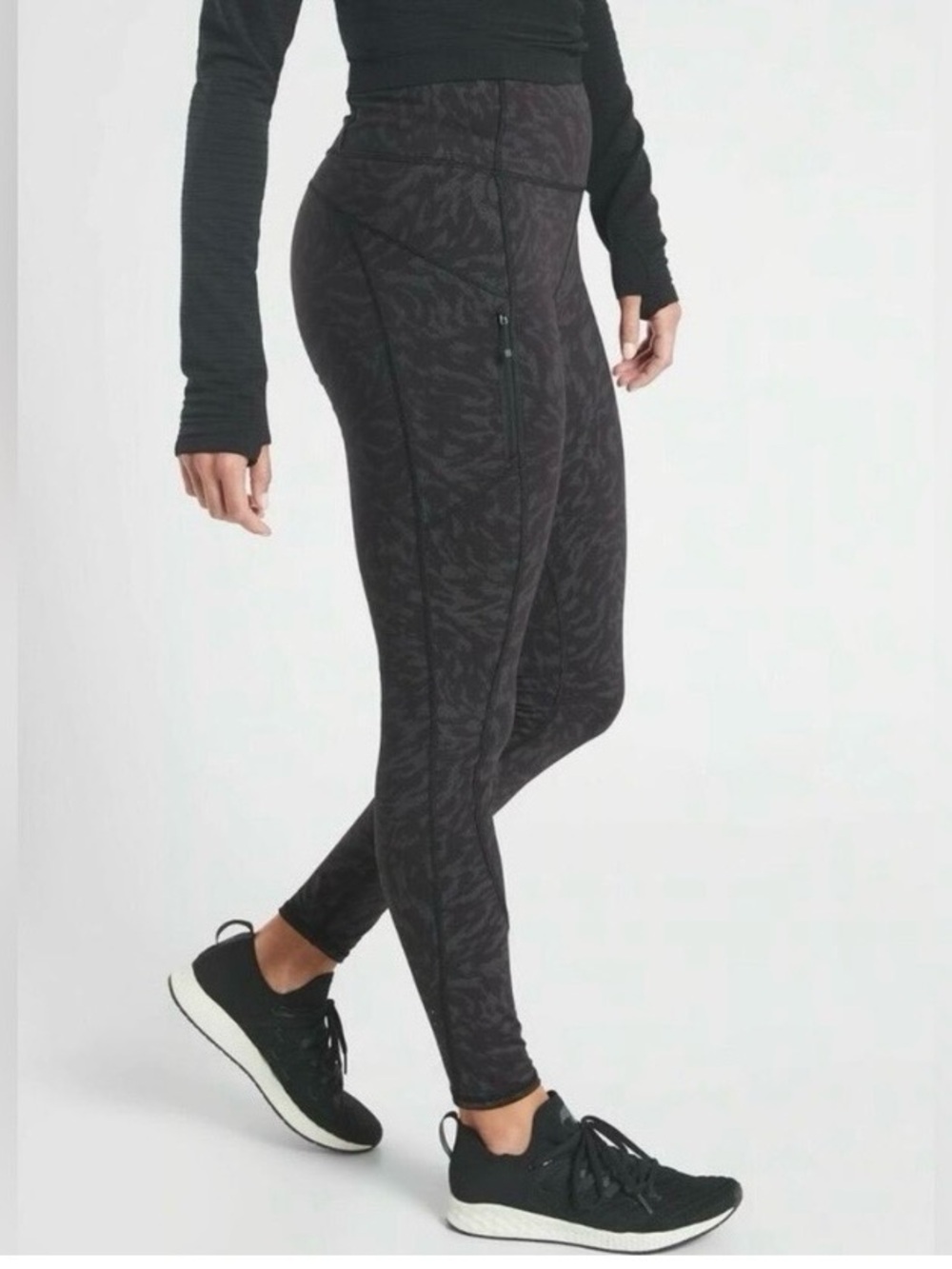 Athleta Rainier Reflective Tight Size Small